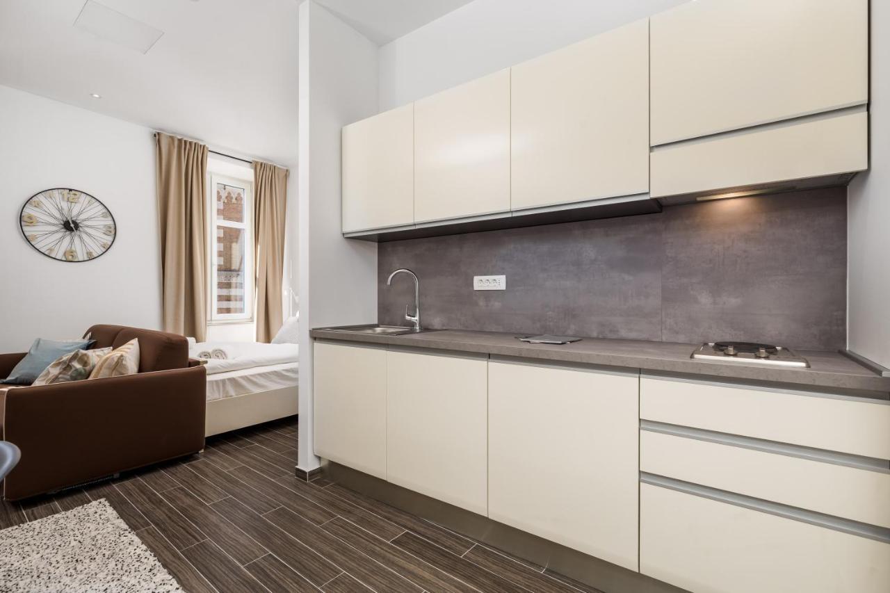 Apartments Harbour View Rijeka Exterior foto